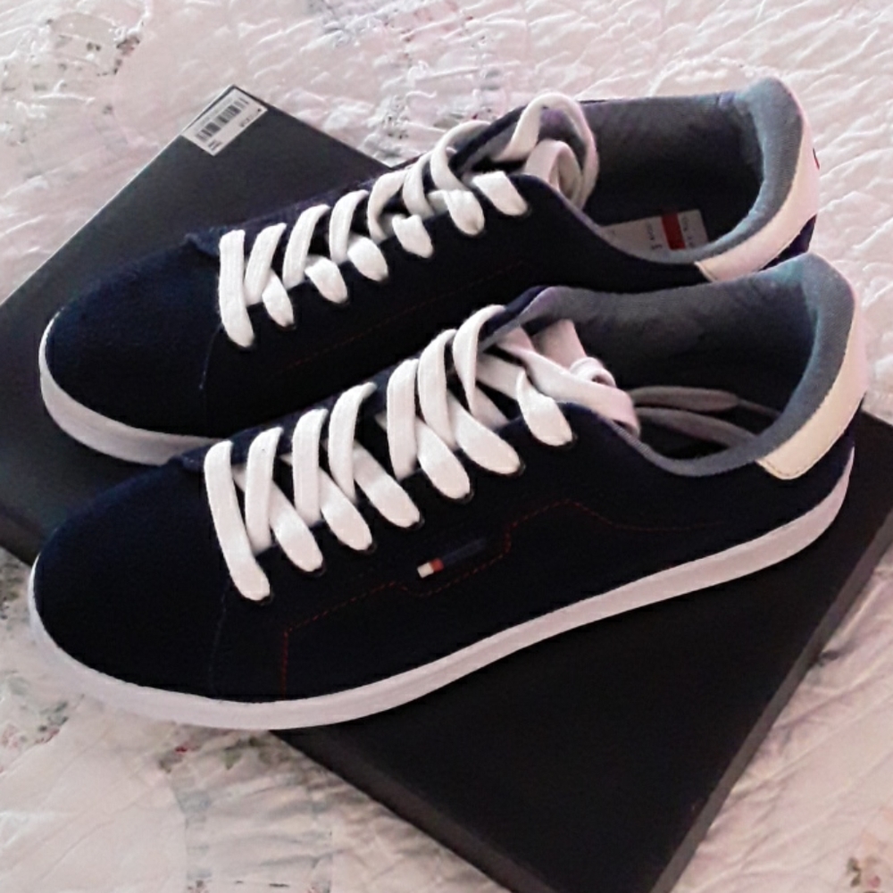 Tommy Hilfiger sneakers